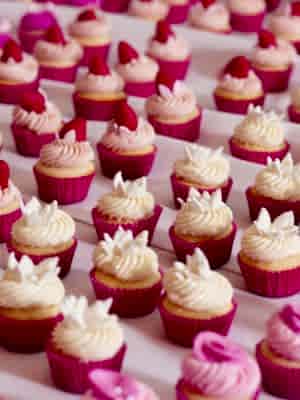 Bite Size Cupcakes for Weddings (per piece)