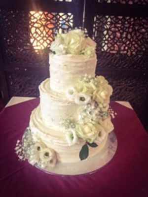 Velvetty Buttercream Extra Deep Ivory & White - £380