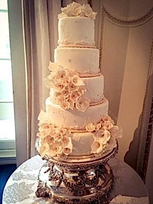 Ivory Roses & Lilies 2 - £520