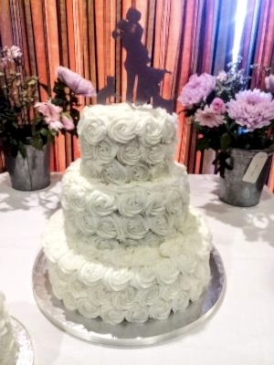 Velvetty Buttercream Piped Rossettes - £300