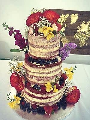Naked Wedding Cake VI - £270