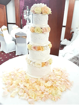 Fresh Flower Lace Detail - £440