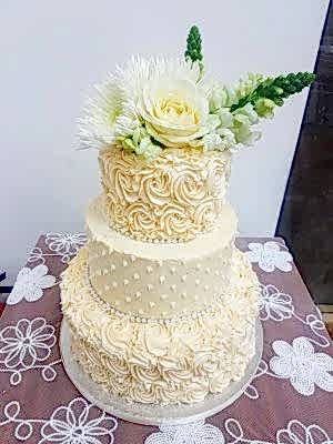 Velvetty Rosette Buttercream - £300