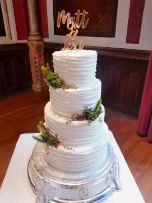 White Buttercream - Succulents - £320
