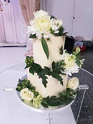 Ivory & Foliage - Extra Deep - £200