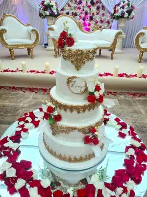 Red and White Blooms with Gold Embellishments - £540