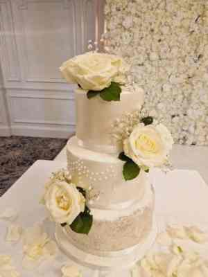 White Glistening Beauty - £320